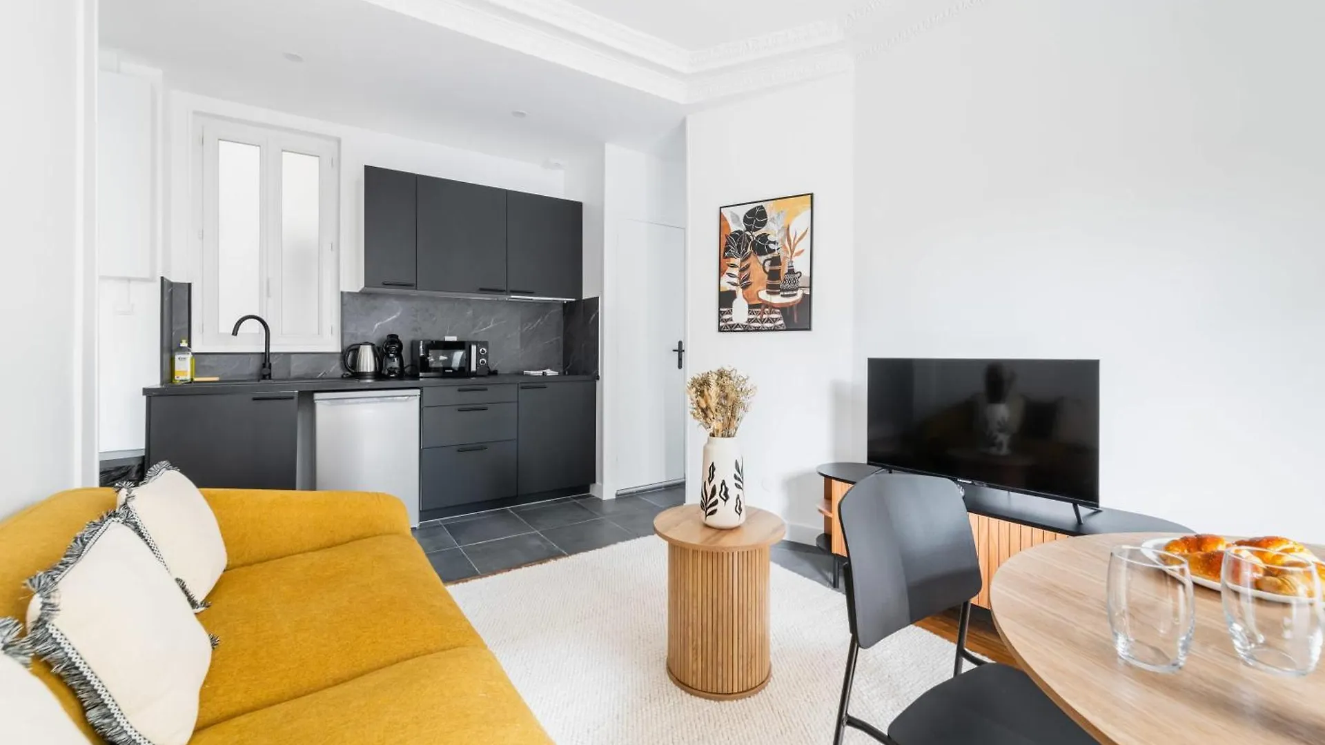 2 Pieces Refait Neuf Centre Paris - Paris 19 - 4P - Flat-Guest Apartment France